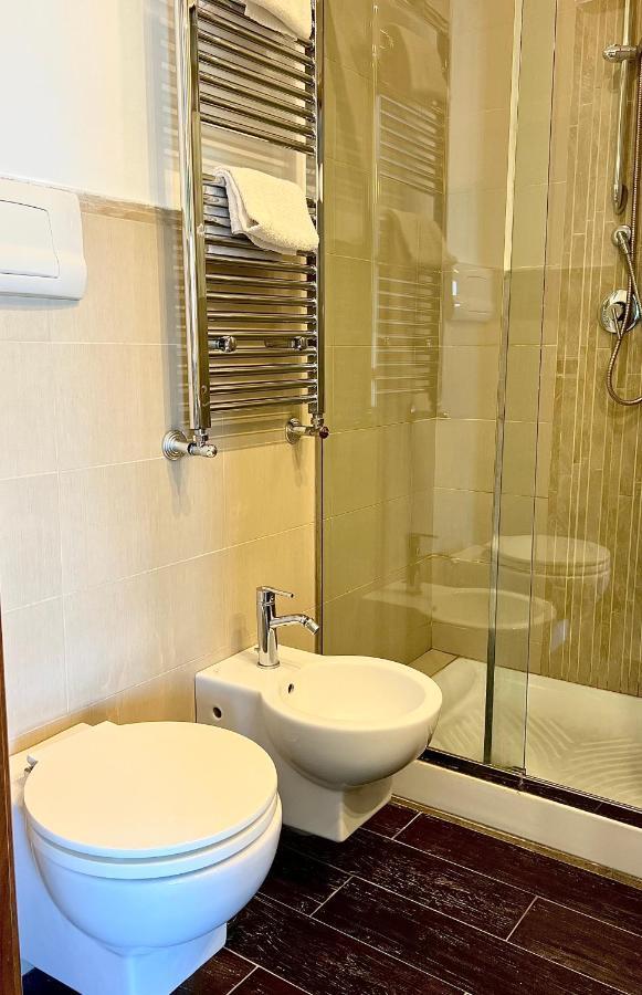 Allakala Rooms & Apartament ปาแลร์โม ภายนอก รูปภาพ